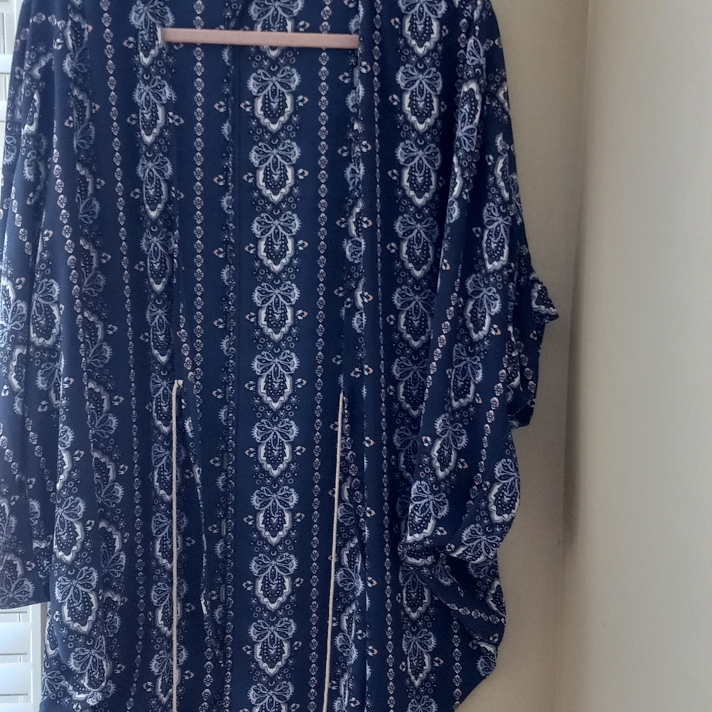 Women's navy blue printed kimono